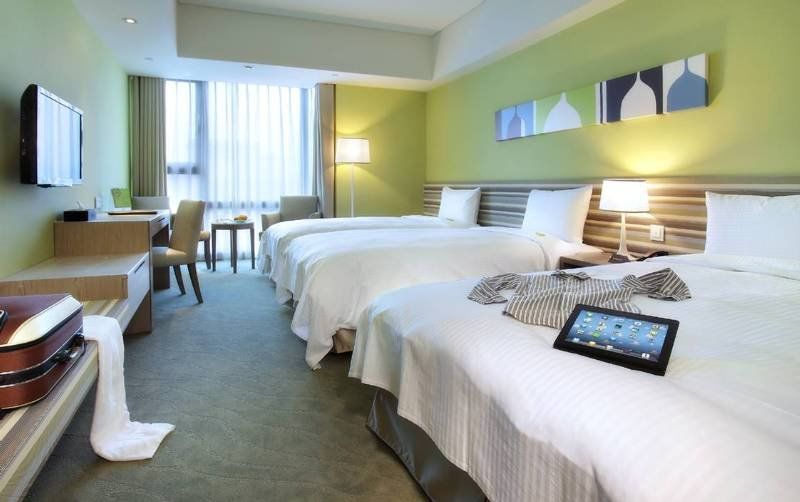 Park City Hotel Central Тайчжун Экстерьер фото