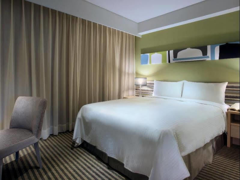 Park City Hotel Central Тайчжун Экстерьер фото